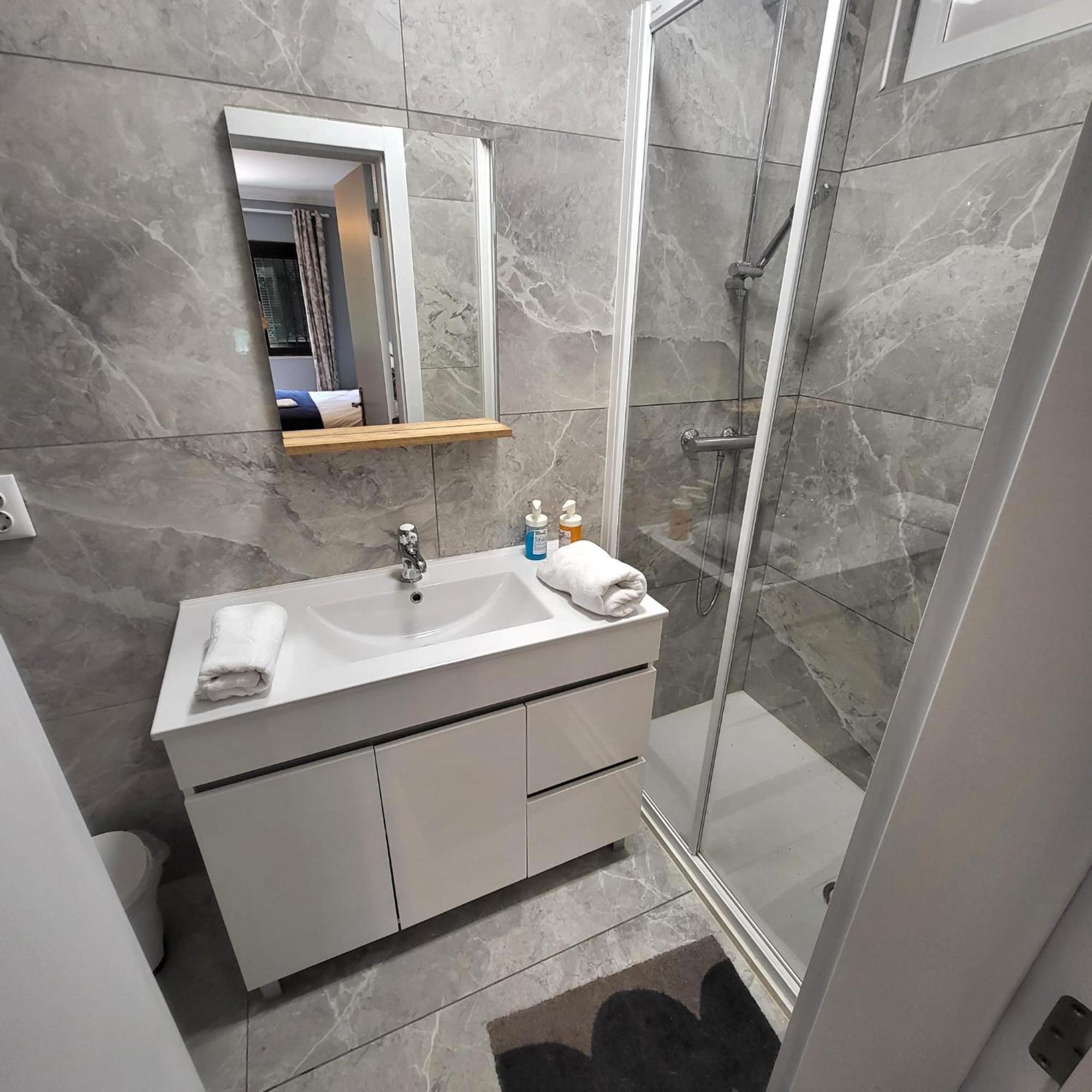 Oeiras Lagoas Parque ,Elite Home Porto Salvo  Екстер'єр фото